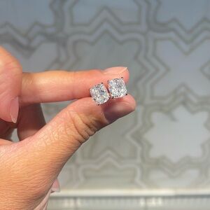 2 carat simulated diamond earrings